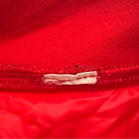 Lululemon Hot Cheeks Goose Down Puffy Running Skirt Size 8 Red Quilted - Picture 5 of 9
